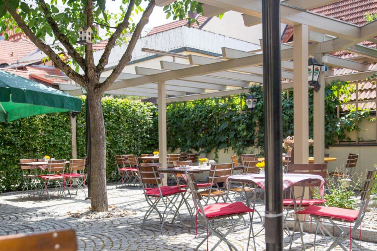 Herrenschenke-Café Eiring Königsberg in Bayern Exterior foto